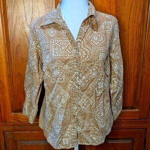 Columbia PL paisley tan/white pearl snap collared button down top‎